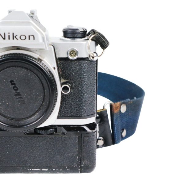 Nikon FM 35mm SLR Film Camera Body Silver With MD-12 Used - photo 8