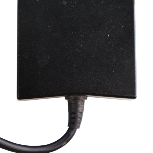 Dell laptop AC Adaptor(Genuine) model Flextronics FA130PE1-00 19.5 V 6.7A - Image 5