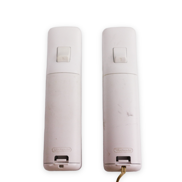 Nintendo Wii White Remotes Nunchuks & Wheel Bundle Used - photo 3