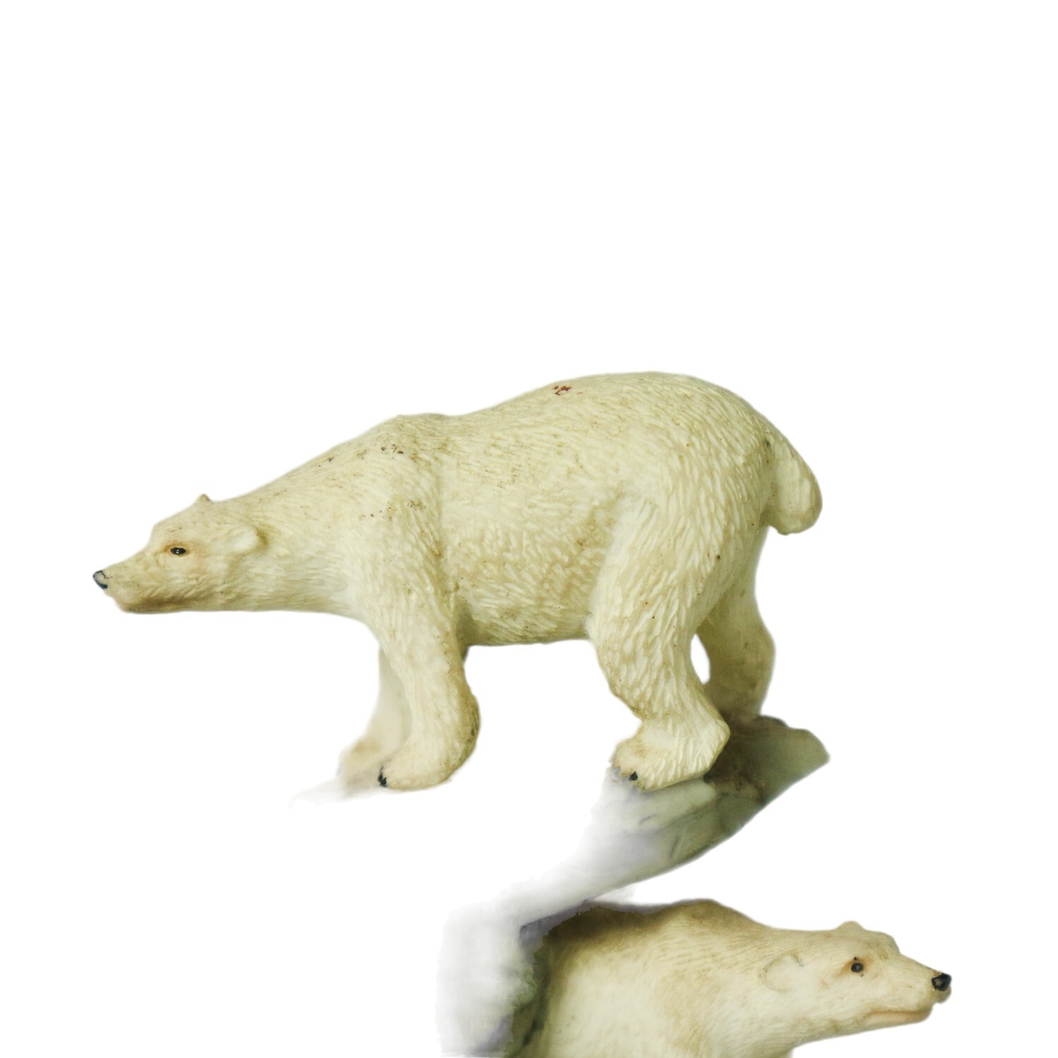 Sea World Gold Coast Official Merchandise Polar Bear Figurine - Image 3
