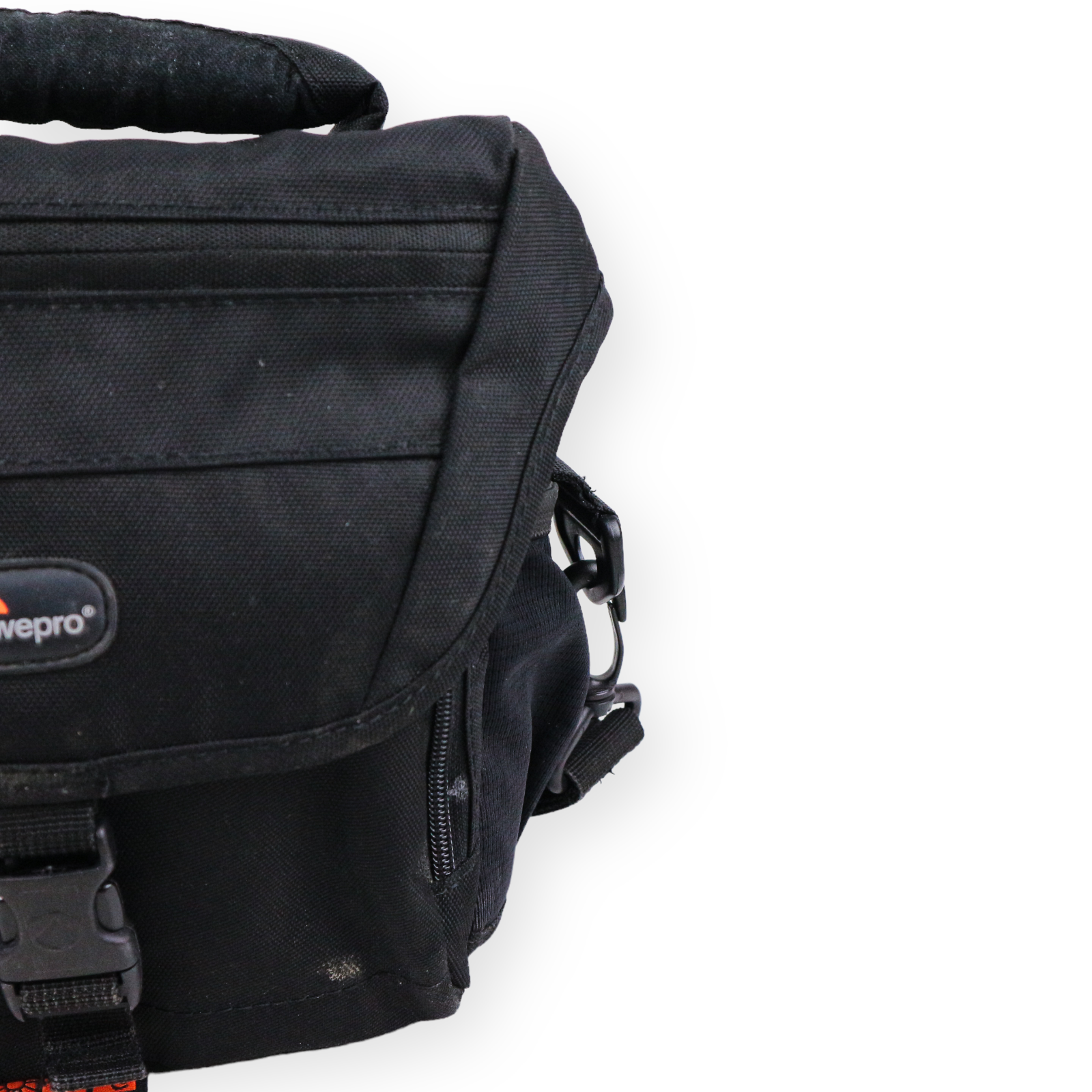Lowepro Nova 160 AW II Black - Camera Sling Bag - Image 4