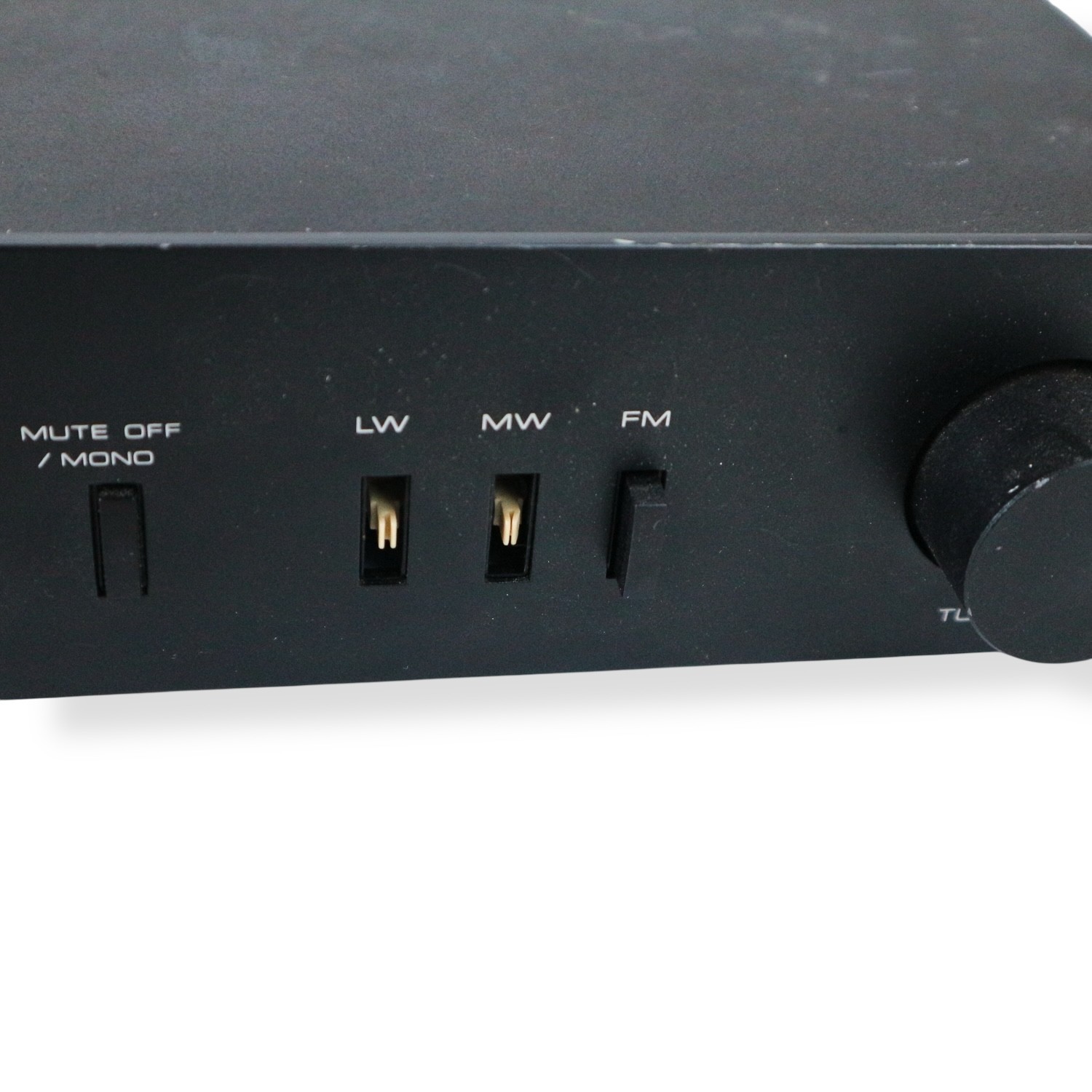 Rotel RT-820 AM / FM Stereo Tuner TESTED - Image 5